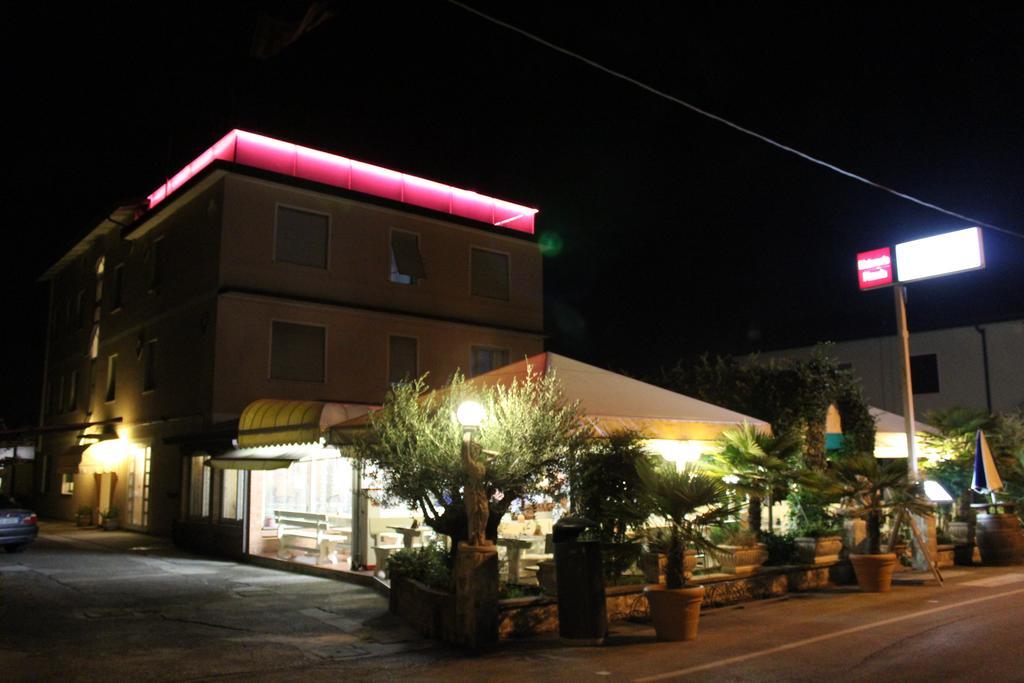 基尼弗拉别墅酒店 卡瓦利诺 外观 照片